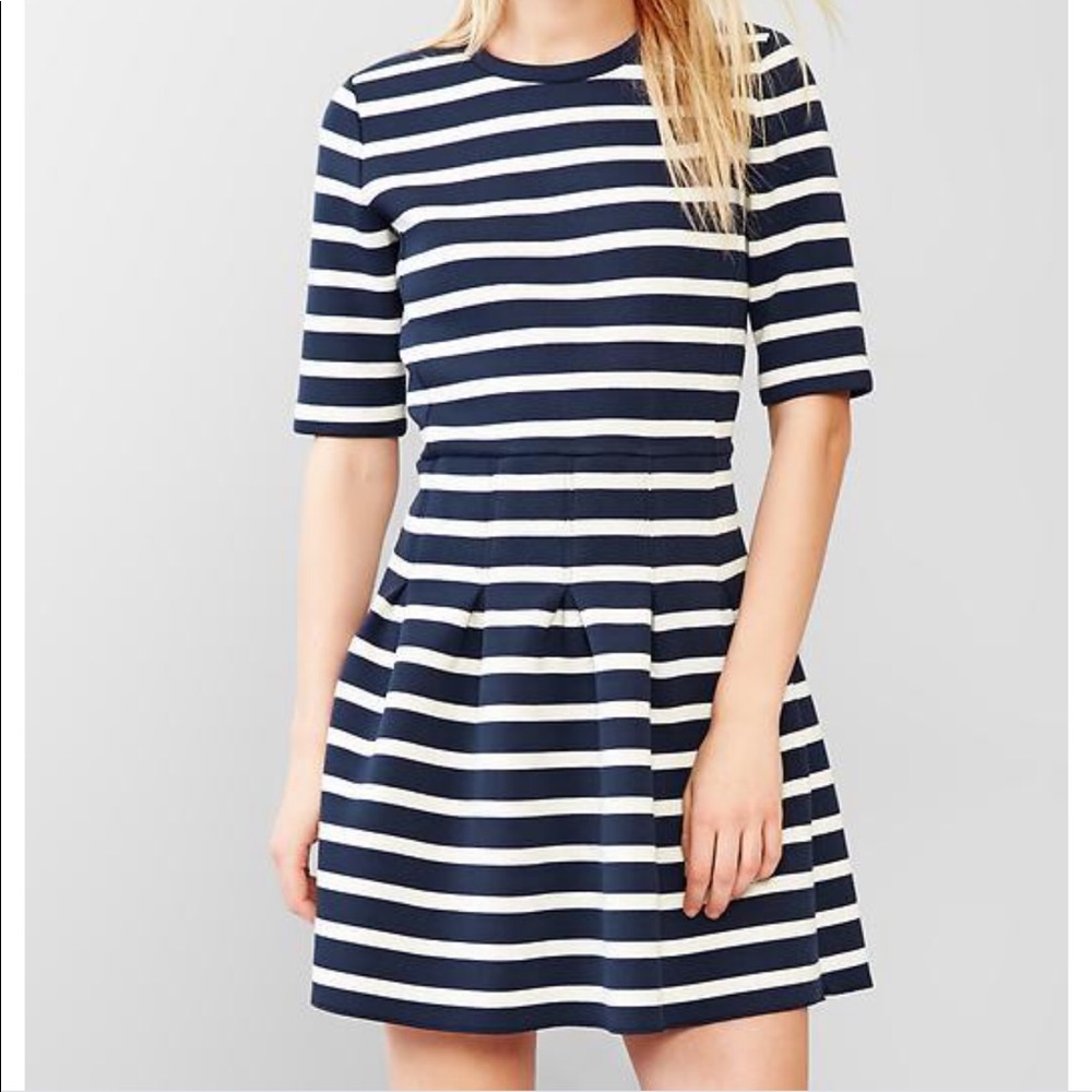 Striped scuba fit n flare dress size 4 (navy blue)